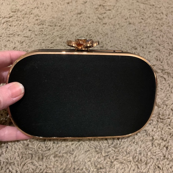 2/$20 Lulu Townsend evening bag - Picture 3 of 7